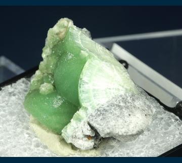 TN135 Wavellite from Montgomery Co., Arkansas, USA