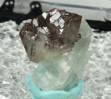 TN152 Cerussite on Fluorite from Hull Mine, Castle Dome District, Yuma County, Arizona, USA