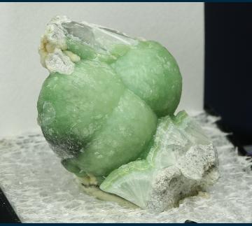 TN165 Wavellite from Montgomery Co., Arkansas, USA